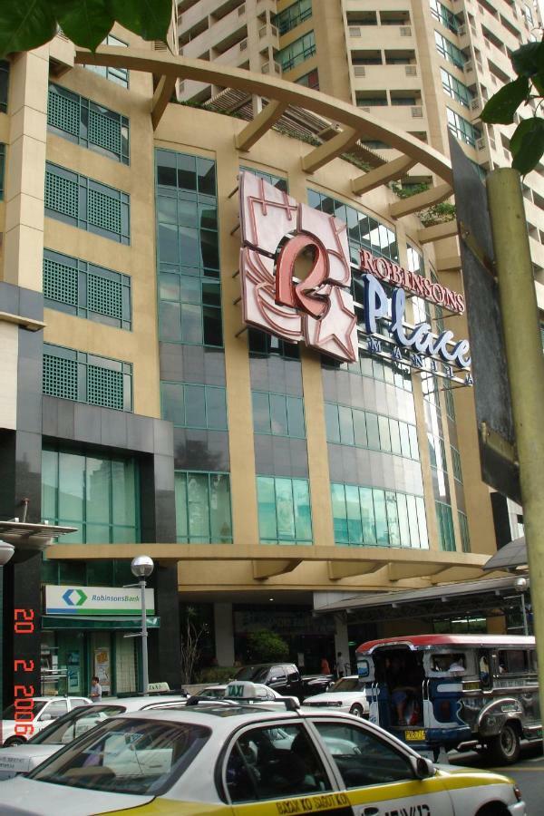 67 Sqm. Condo Unit In Robinson Place Residences 마닐라 외부 사진